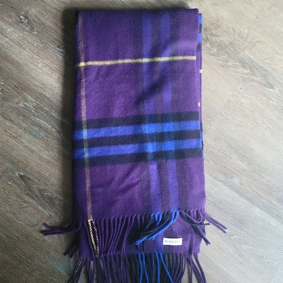 New With Tags Burberry Giant Check Cashmere Scarf for Women In Ribbon Color - Picture 10 of 15